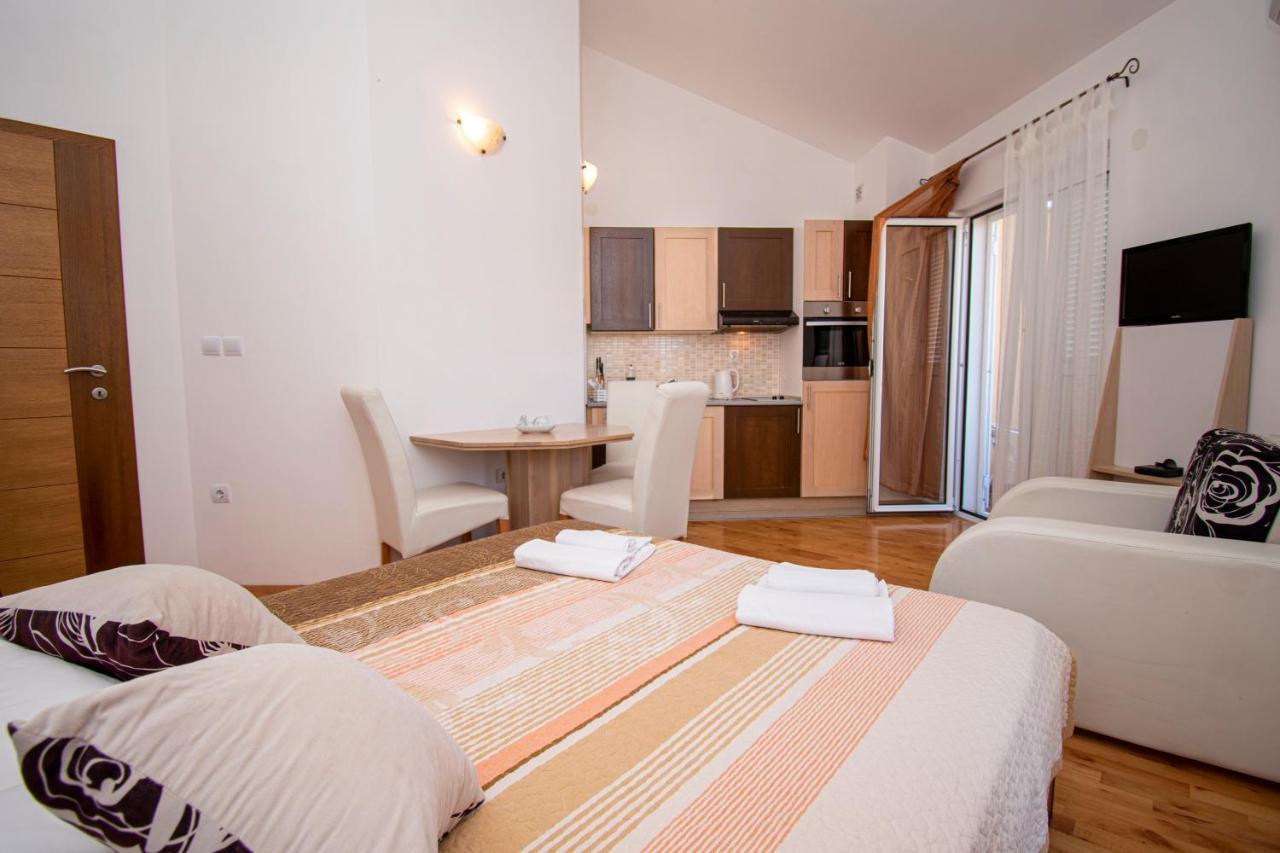 Lotusapart Premantura Exteriör bild